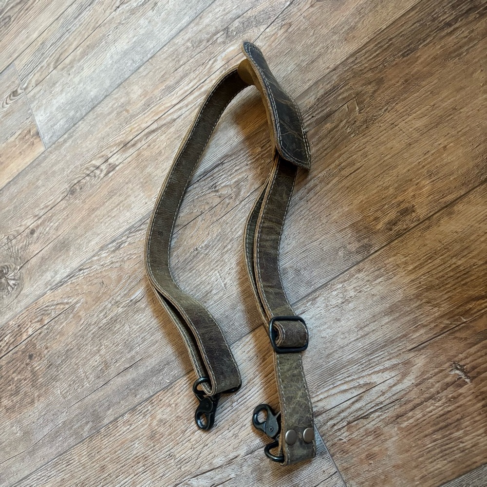 Canvas Crossbody Camera Strap in Olive Brown - Picture 2 of 6